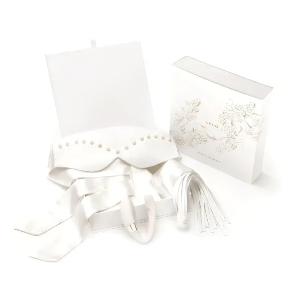 Erotyczny zestaw dla nowożeńców - Lelo Bridal Pleasure Set z wibratorem LELO NOA