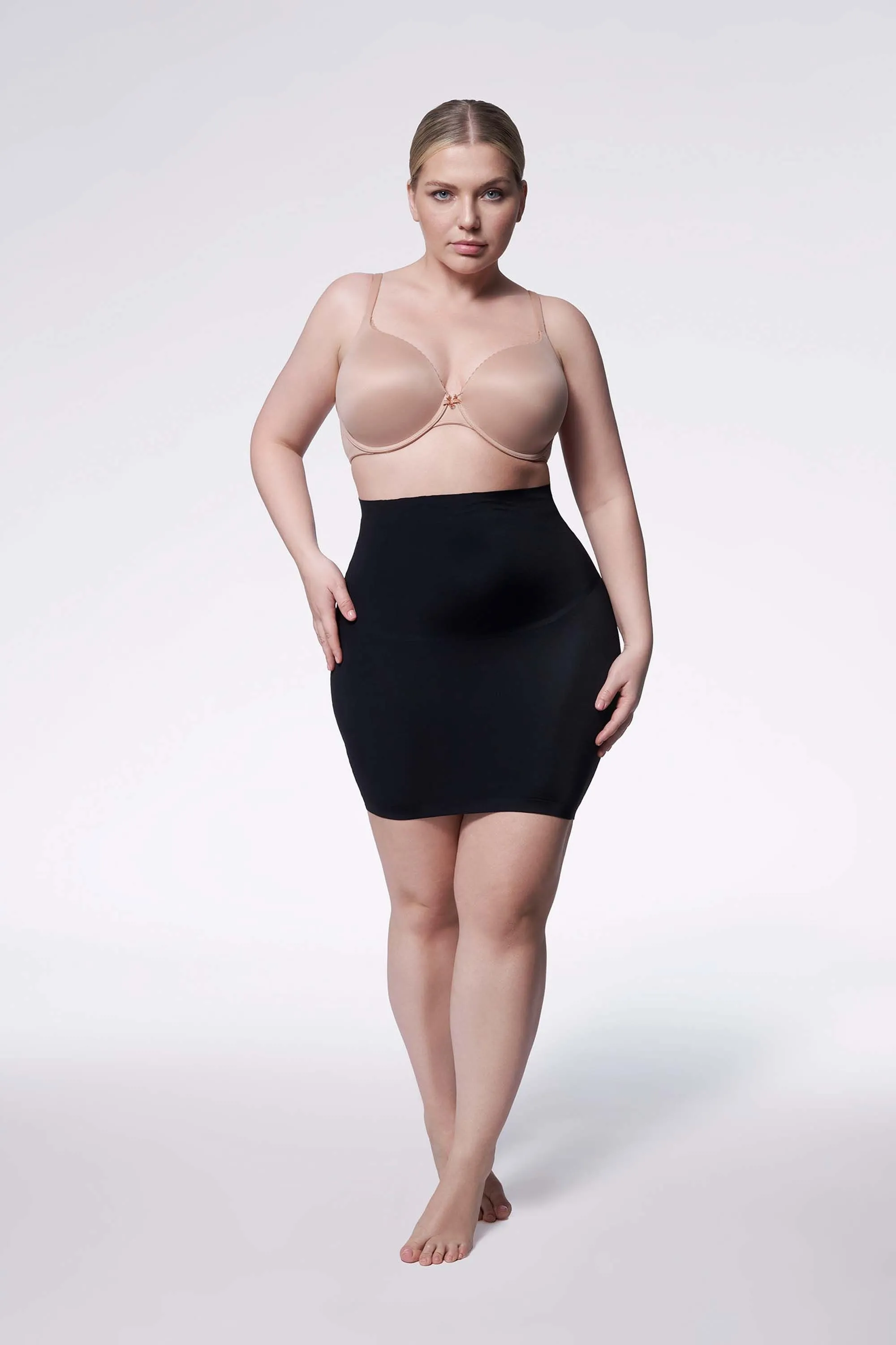 Wyszczuplająca półhalka 220 Basic Half Slip Czarna